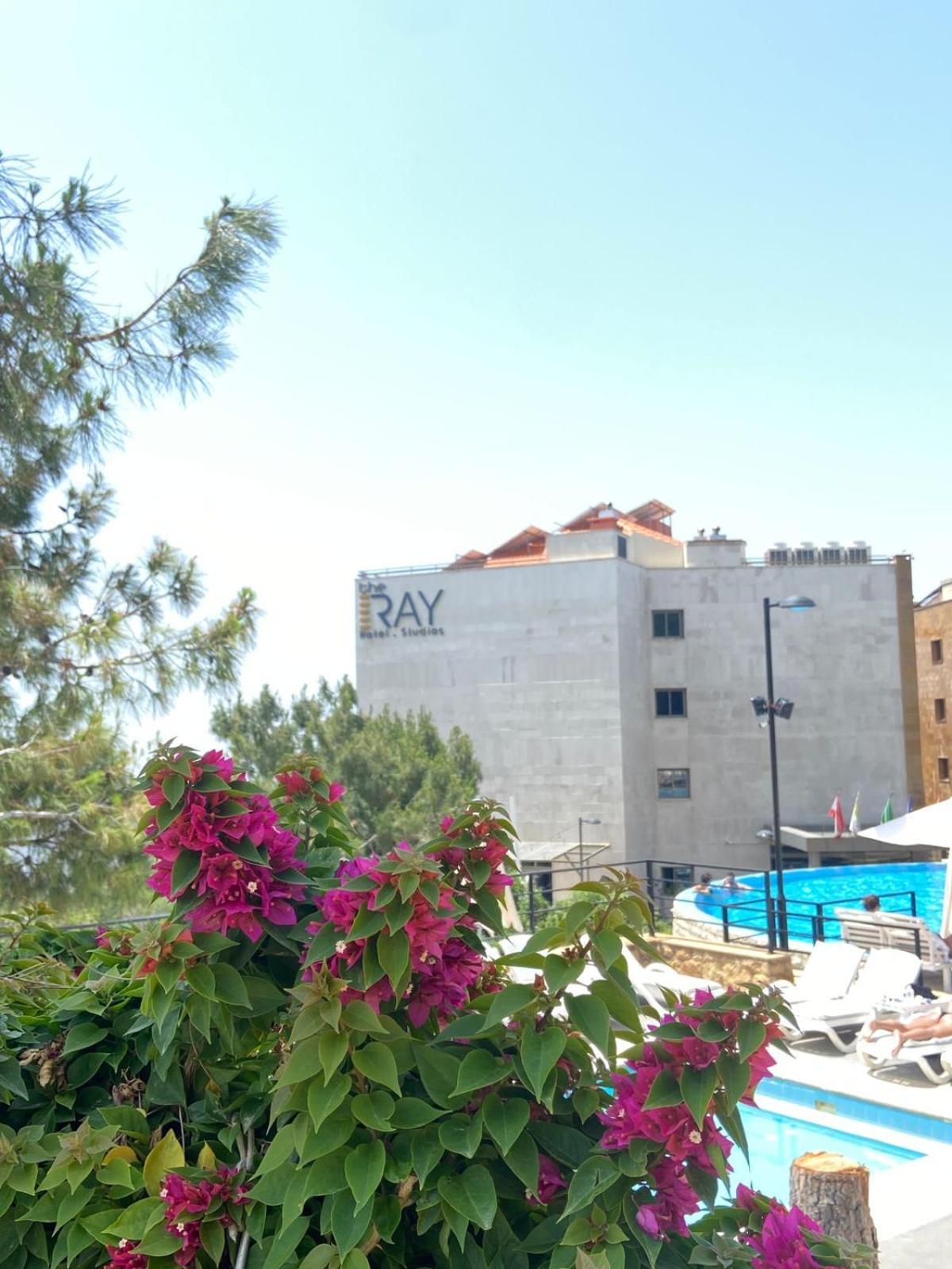 The Ray Hotel And Studios Бейрут Экстерьер фото
